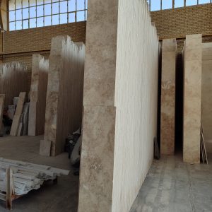 Alternative view of سنگ تراورتن دره بخاری کرم – پلاک ساختمانی با کیفیت عالی