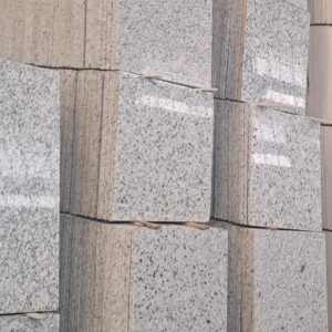 گرانیت نهبندان ۴۰×۴۰ مناسب کف پارکینگ و محوطه